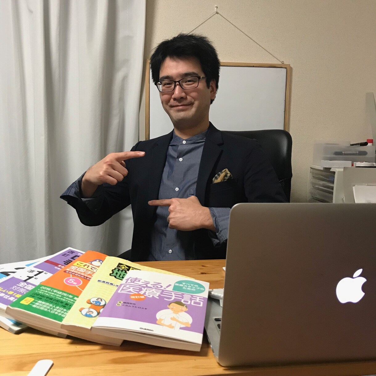 ６０分間手話の学習して、すぐ使えるように磨きます 表情と表現の仕方を知ると、思うように話せるようになれる イメージ1