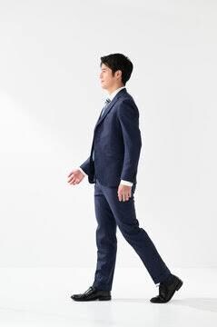 気になる服をAIで試着。着用イメージを確認できます お客様の購入の後押しになればと思います。 イメージ5
