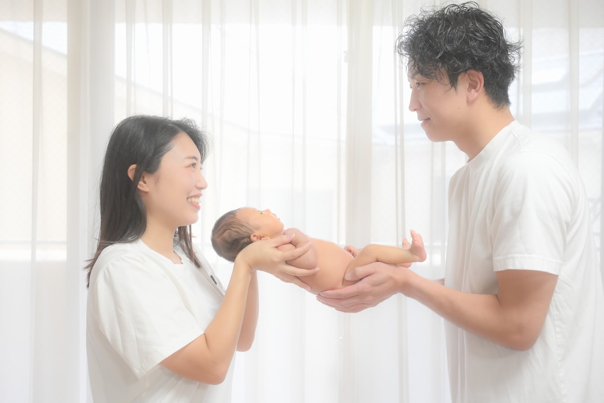 ニューボーンフォト撮影します アート系が得意です。家族写真もお任せください。 イメージ10