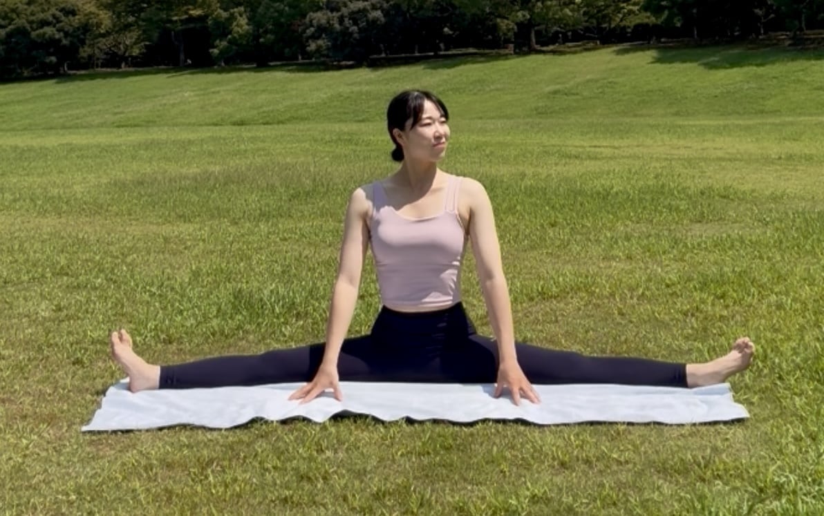 開脚ベーターを目指す柔軟性UPヨガ行います 憧れの開脚を目指して柔軟性を高めませんか？ イメージ1