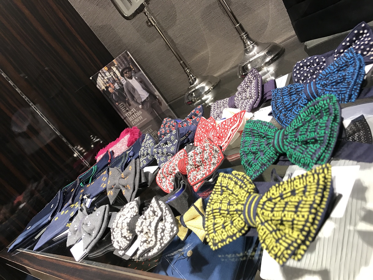 結婚式、披露宴の新郎様の衣装選びます 某ドレスショップにてメンズコーディネーター経験有り！ イメージ2