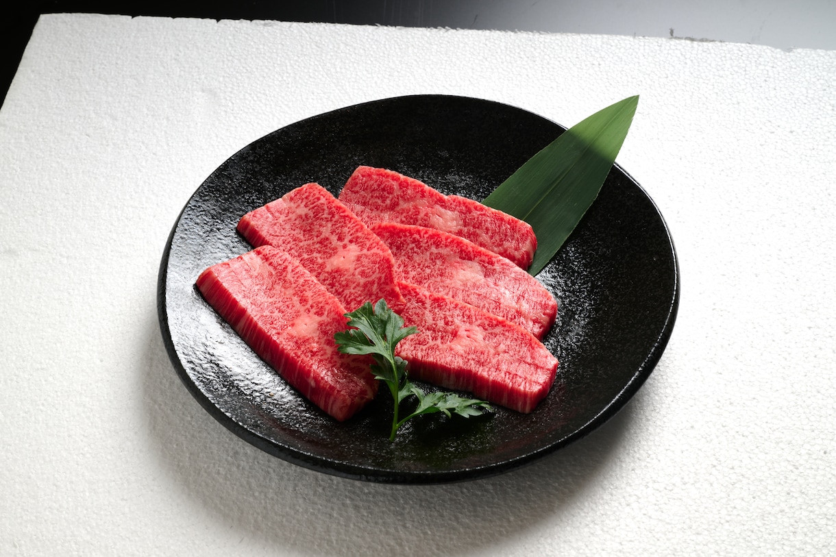 最安！1枚100円！現役デザイナー画像切り抜きます 画像1枚あたり100円で切り抜きます！(100枚１万円) イメージ1