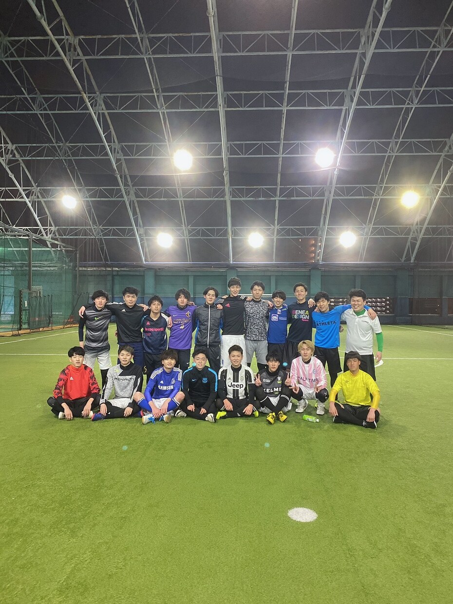 サッカー全般の指導や助言をします 技術の向上、連携やポジショニングなど基礎からでもOK イメージ1