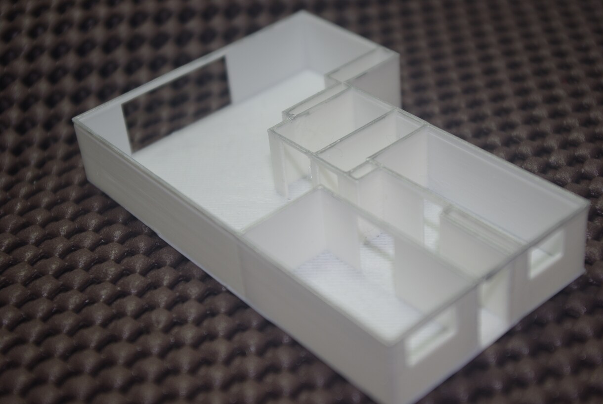 ３Dプリンターにて模型の作成を行います 。　お話をお聞きし、柔軟にわかりやすい模型を作成します。 イメージ2