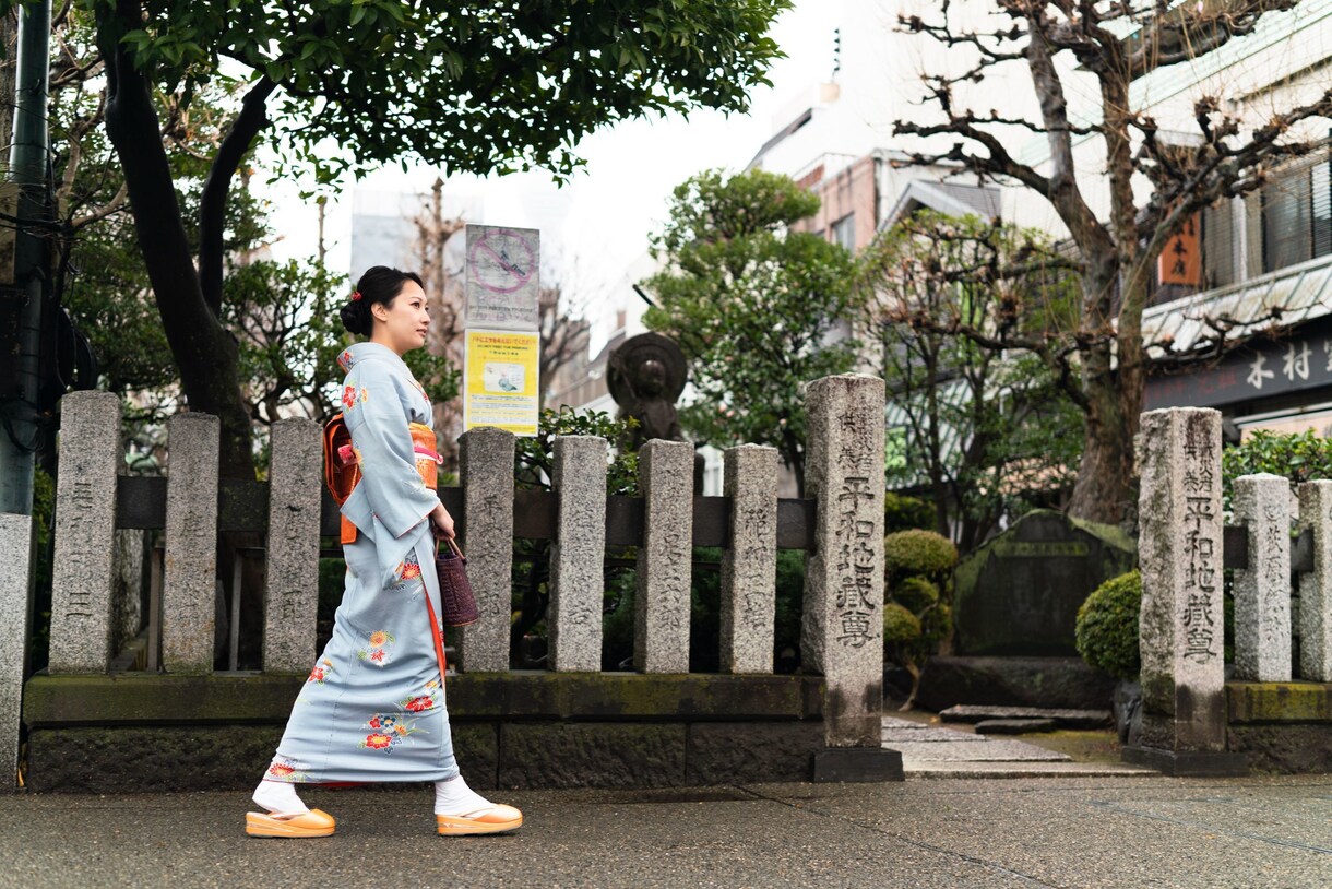 お着物の着付けいたします 東京23区内出張費無料！埼玉神奈川千葉相談可能 イメージ1