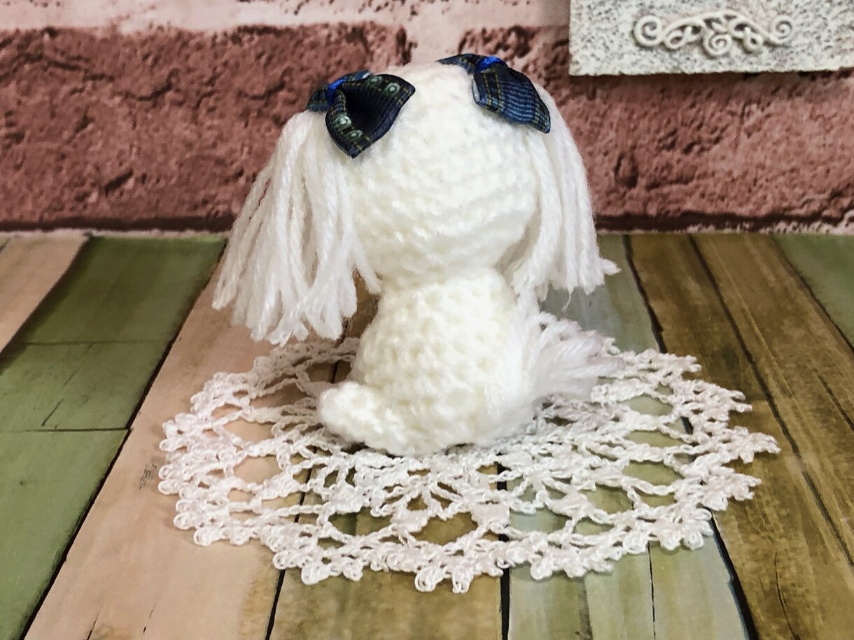 温もり溢れる手作り品をお届けします ミニサイズのお座りマルチーズ×ラウンド型コースター イメージ3