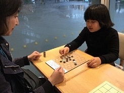 お父さん子供と認め合うアナログゲーム教えますます 家族力を強化したい親にお勧めです。 イメージ3