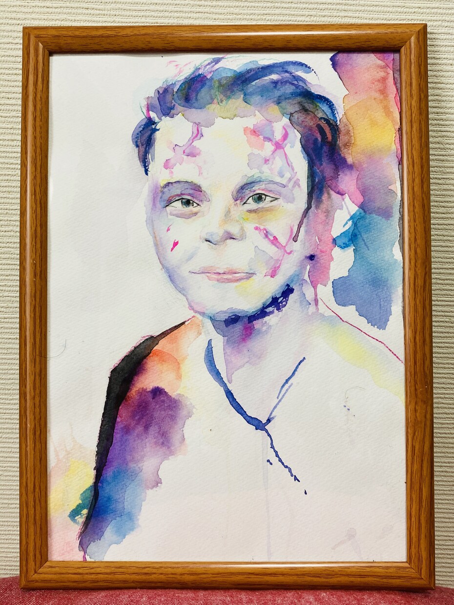 カラフルオシャレな似顔絵を描きます 水彩画似顔絵はココだけ！洒落たプレゼントにオススメ イメージ3
