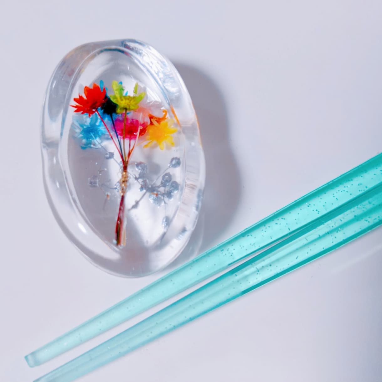お花で世界で1つだけの箸置きをお作り致します 好きな色のお花とデザインで箸置きをお作り致します イメージ7