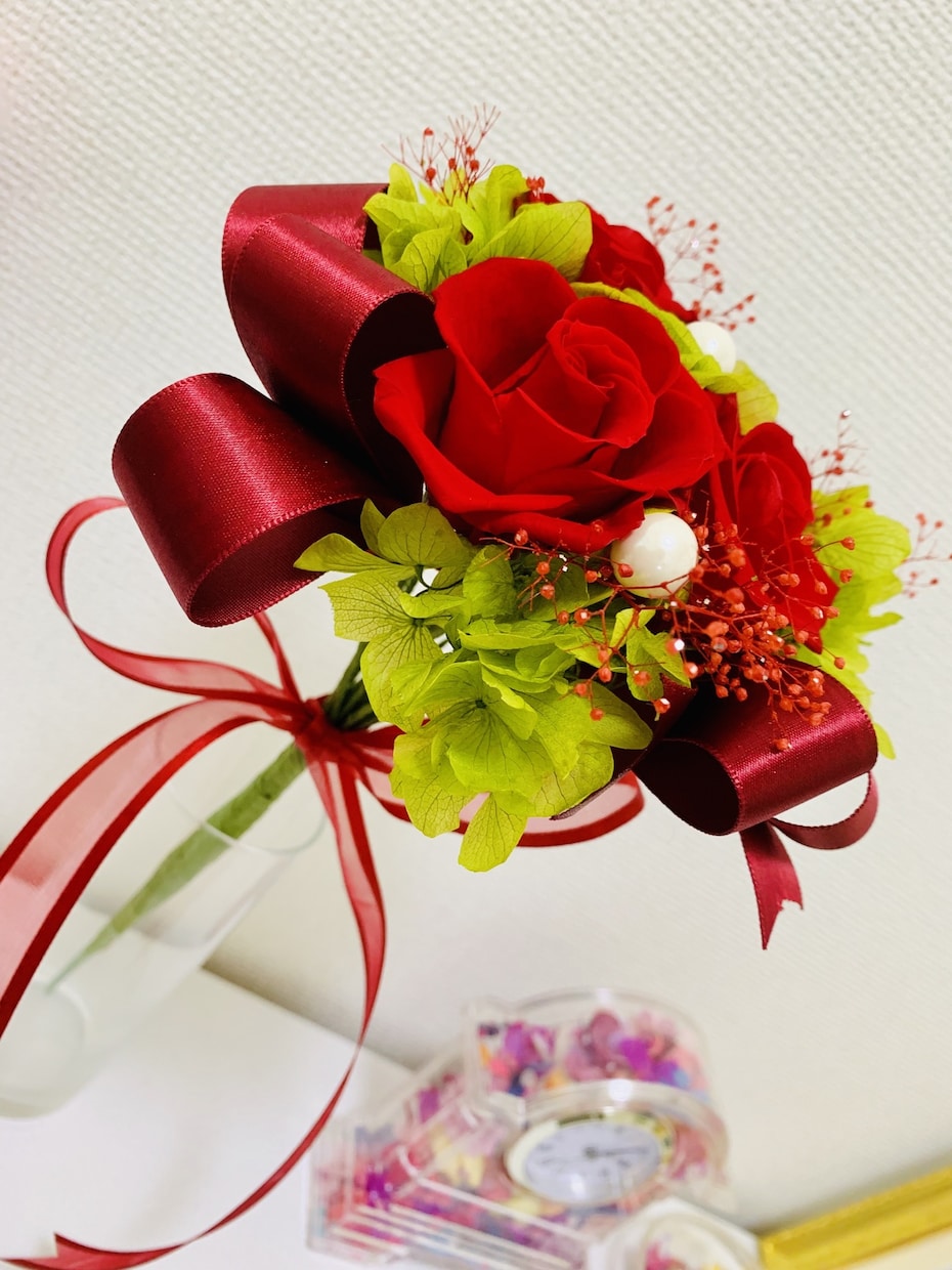 プリザアレンジで幸せと癒しを運びます お花を誰かのために贈りませんか？ イメージ5