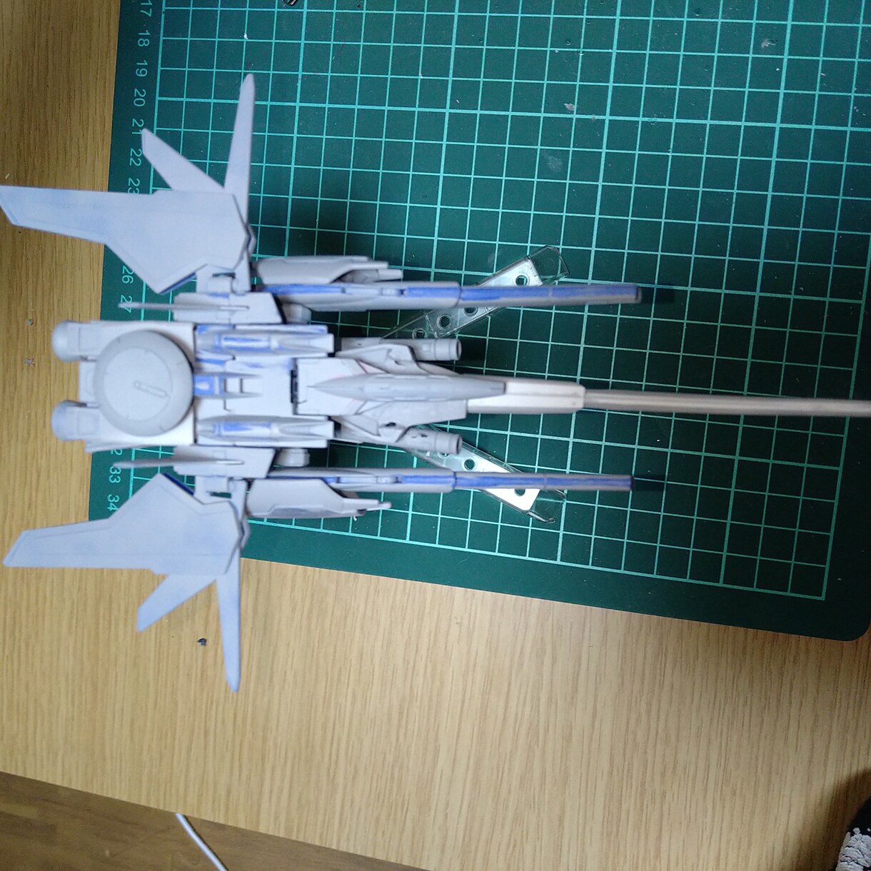 ガンプラの素組、ゲート処理します ガンプラのゲート処理、組み立てます。 イメージ6