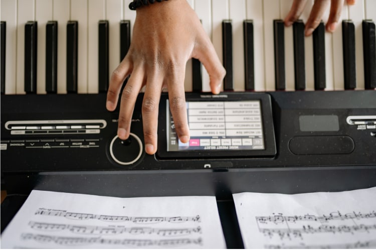 プロ作曲家があなたの楽曲を添削します プロを目指す方に、取り組むべき方向を伝えます イメージ2
