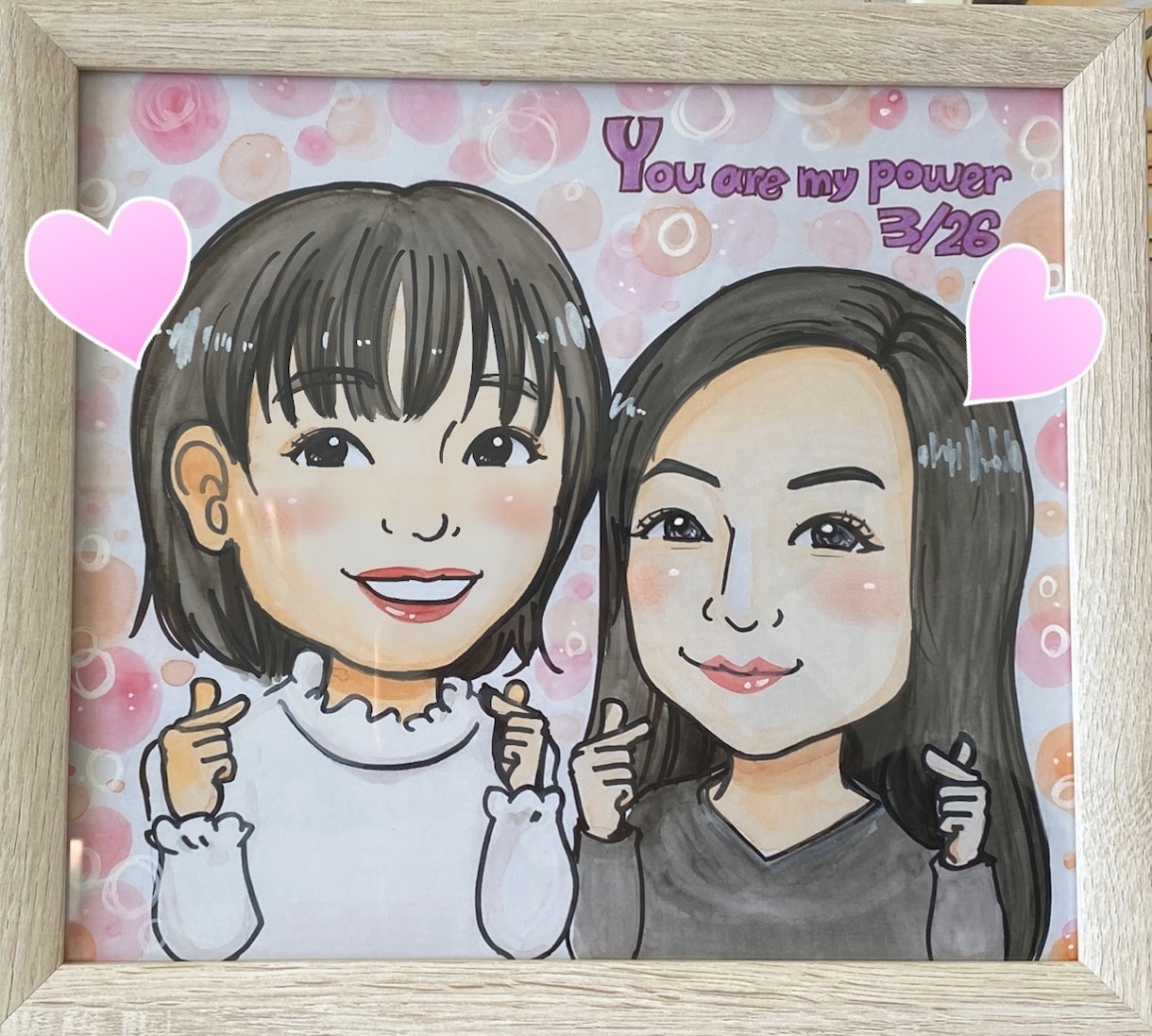 色紙にアナログで優しい唯一無二の似顔絵を描きます 現場で活動する公認似顔絵師が優しい笑顔でお描きします！ イメージ4