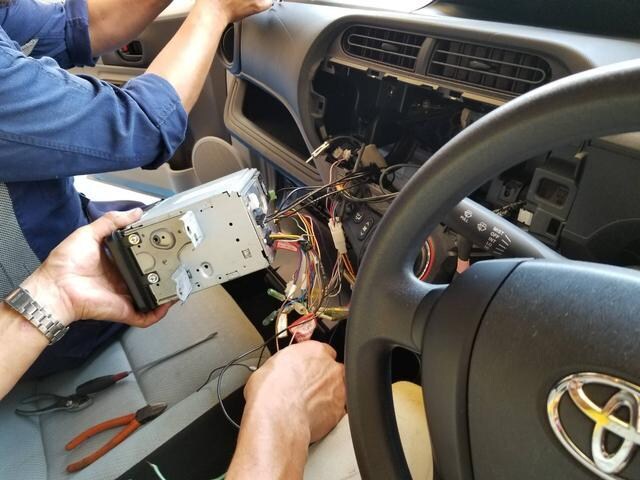 初心者向けのカーナビ等の設置の仕方を教えます 愛車高いカーナビ工賃を自分で気楽に設置 イメージ1