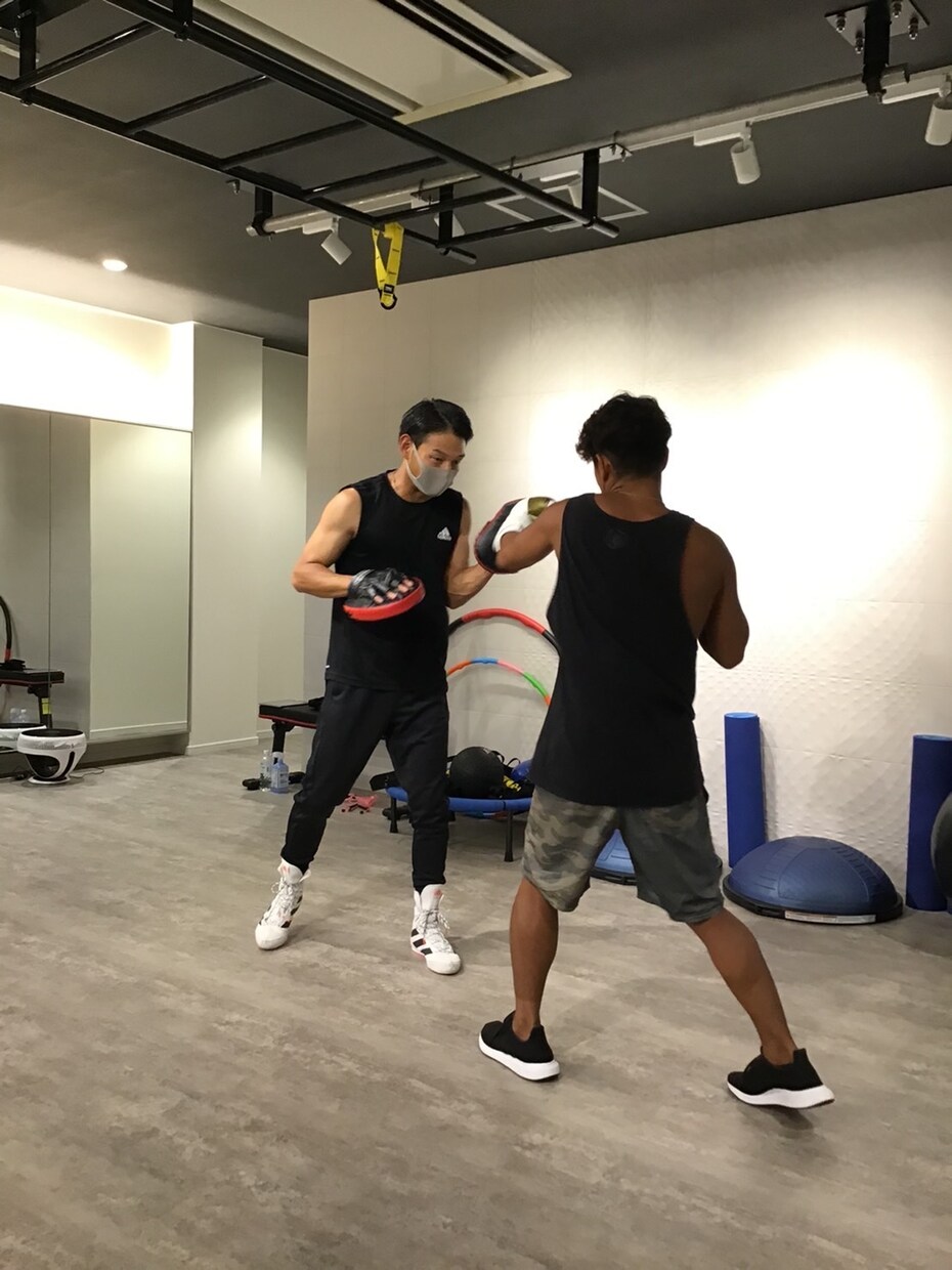 楽しく動いて、気付いたらシェイプアップしてます 出張BOXINGミット打ちトレーニング イメージ6