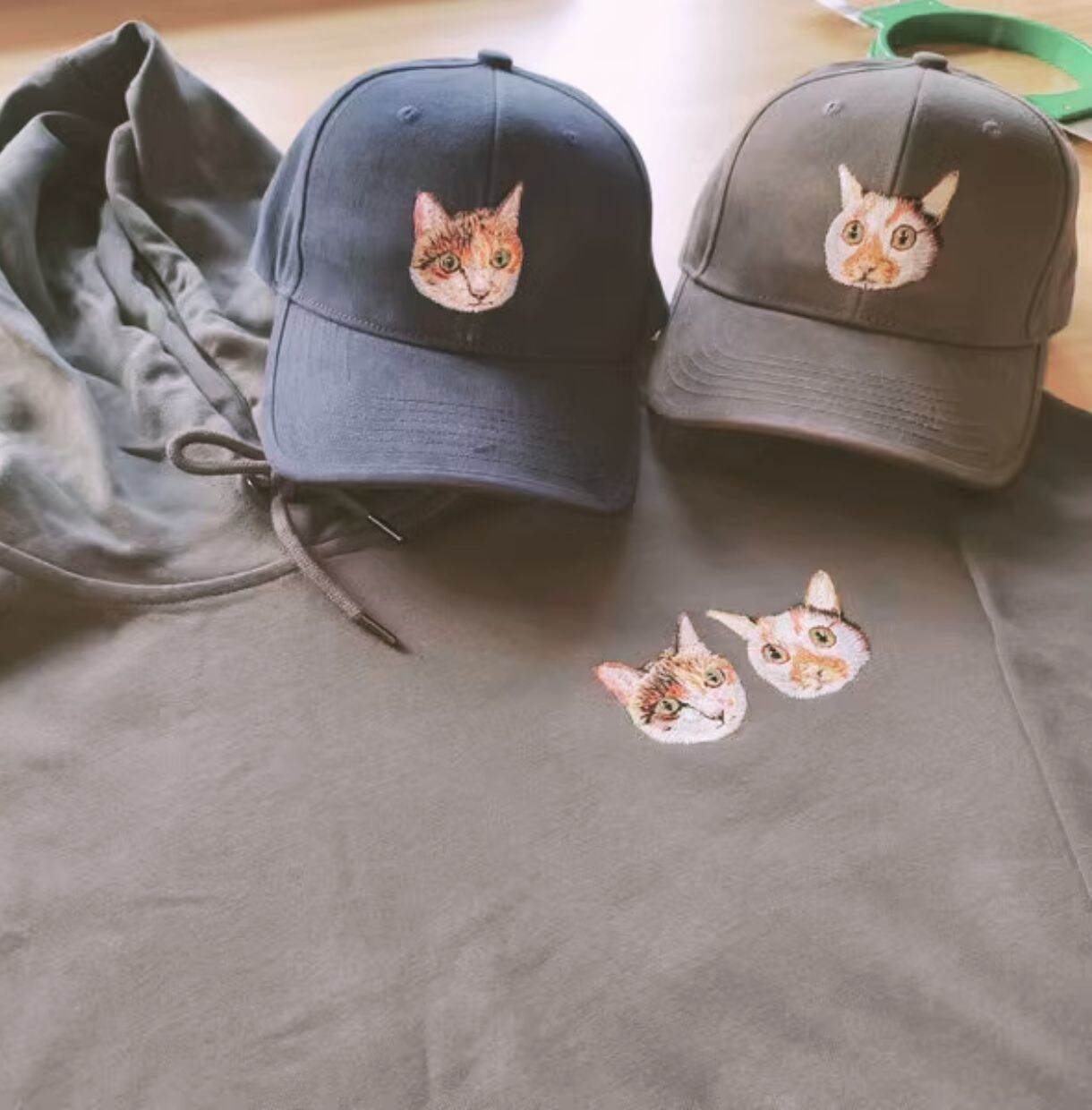ペットの刺繍Tシャツを作ります 高品質生地・可愛いペットちゃんの刺繍を身につけて楽しめます イメージ4