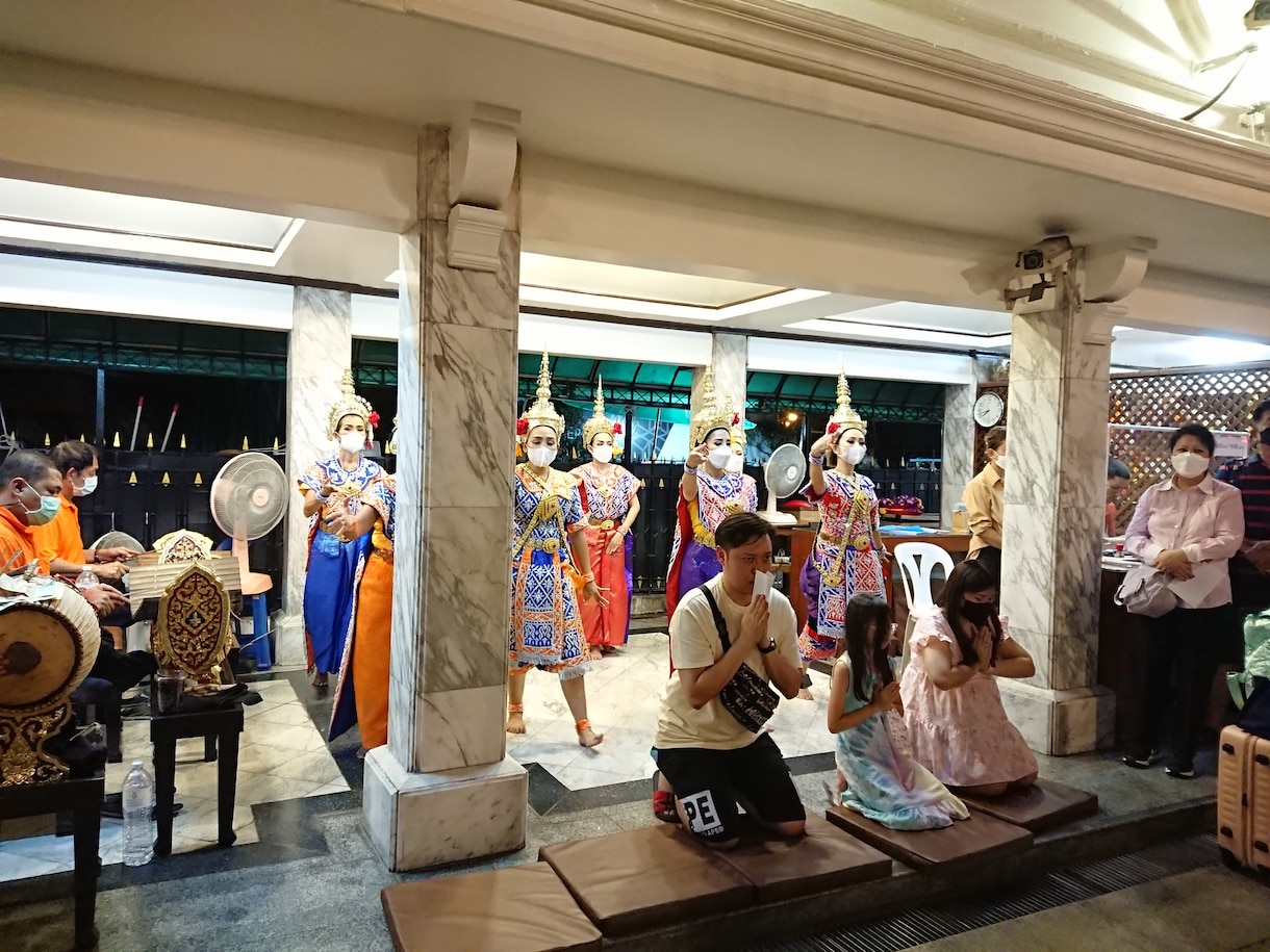 タイ最強のパワースポットへお参りを代行いたします あらゆる願いを叶えてくれる「エラワン廟」へ本格的お詣り！！！ イメージ3