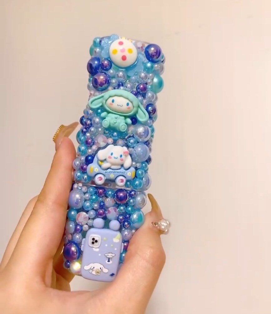 iPhoneケースやiQOSケース等をデコります 世界に一つだけ！オーダーメイドのキラキラアクセサリー イメージ8