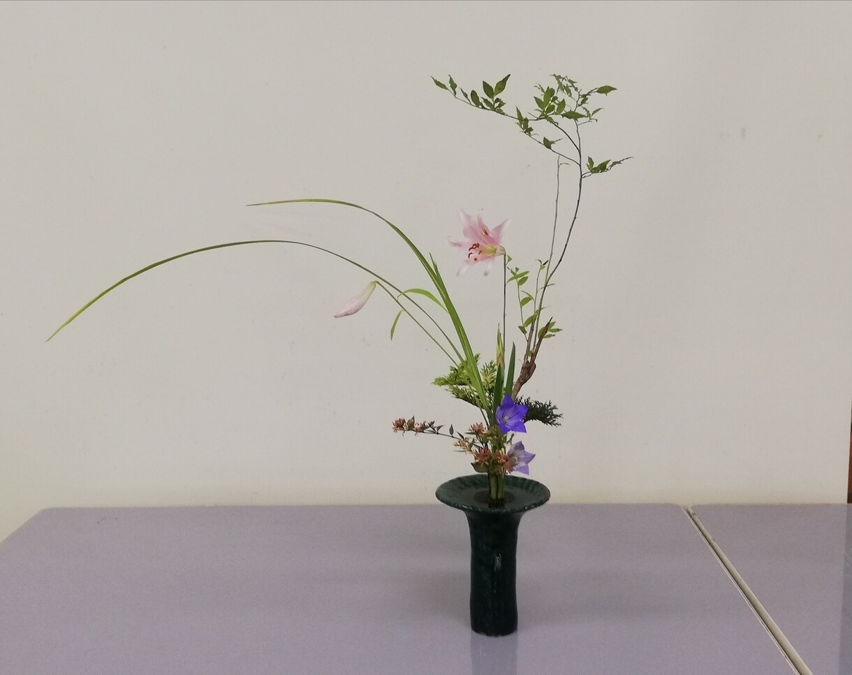 池坊いけばなレッスンします ☆トークルーム中でやり取りをするレッスンになります。 イメージ1