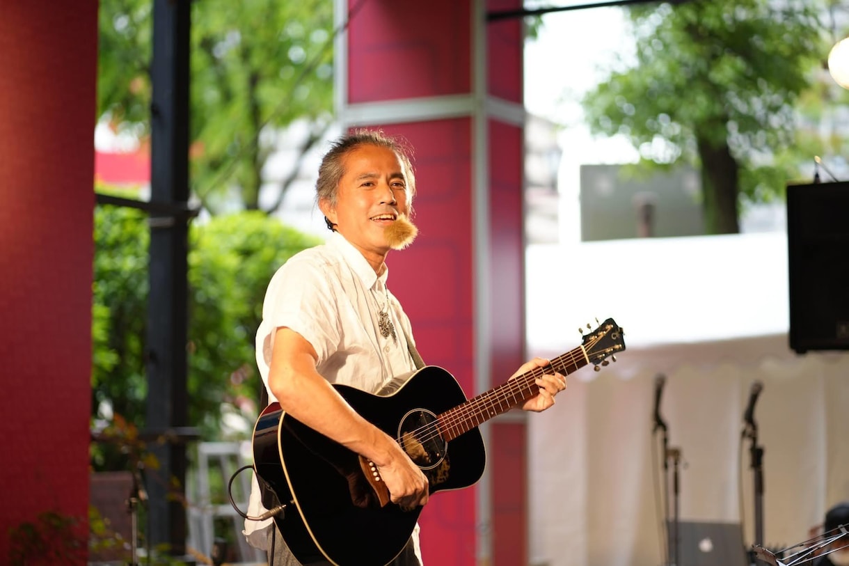 お試し価格でギターをお教えします 現役ミュージシャンがあなたの弾きたい曲を題材に1時間レッスン イメージ2
