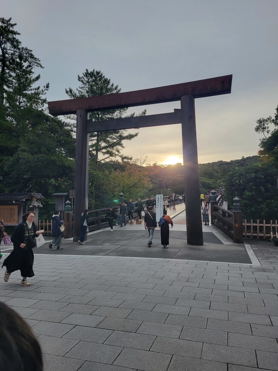 あなたの悩みや、愚痴、誰にも言えないことを聞きます あなたの言葉、歩幅で、話しを気軽にゆっくりと何でも聴きます。 イメージ2