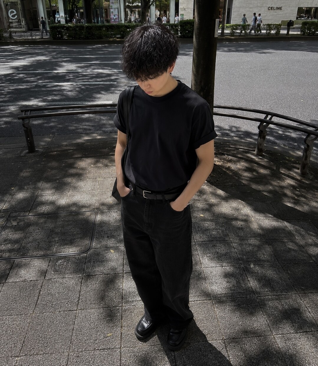眠れない夜の、どうでもいい雑談相手になります 今日のしんどさ、寝る前に置いていきませんか。 イメージ1