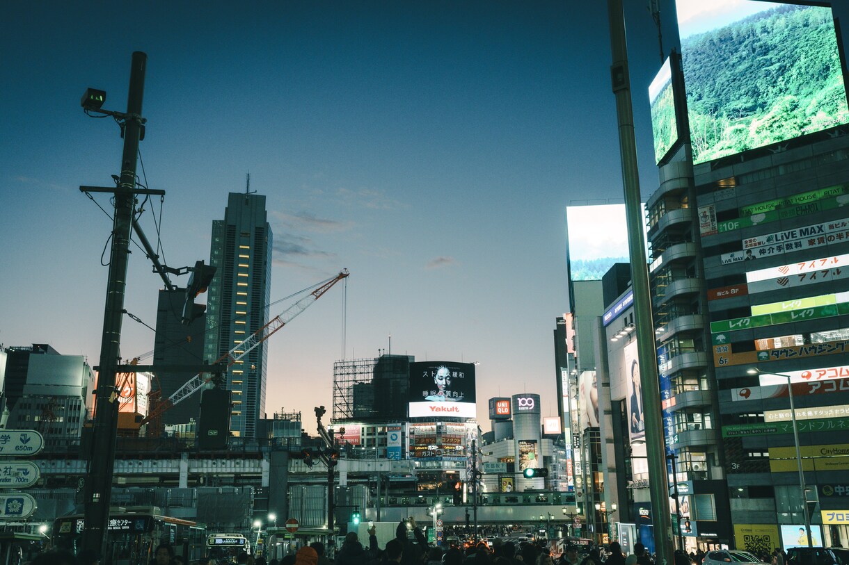写真に言葉を。Instagram投稿文を作ります 情報だけでは出せない魅力を、写真から言葉にするサービスです イメージ4