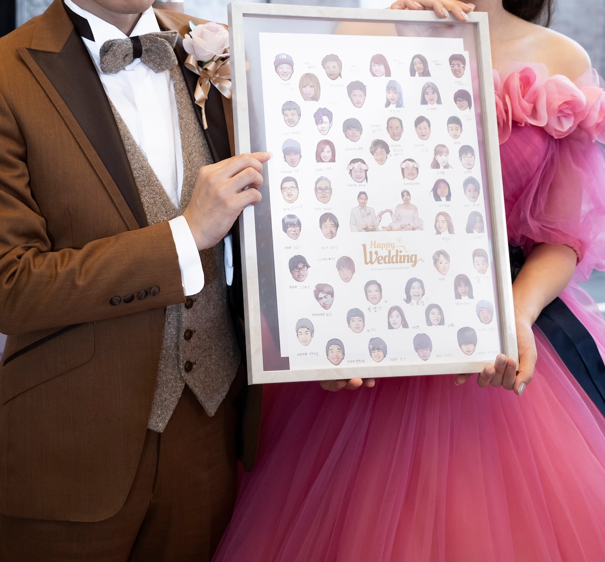 フルカラーハイクオリティ！似顔絵結婚証明書描きます 皆の心を一つに、ゲストと完成していく世界に一つだけの思い出⌖ イメージ3