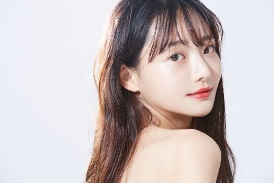 写真を修正します 今あるお写真を異性ウケがいいように修正します イメージ1