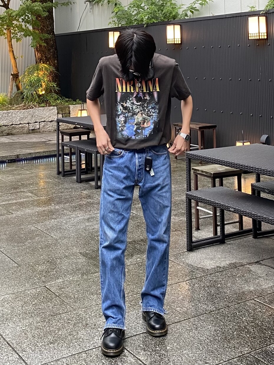 似合う服装・最近のファッションについて教えます 黒スキニーなどのありきたりなファッションが飽きた方へ イメージ1