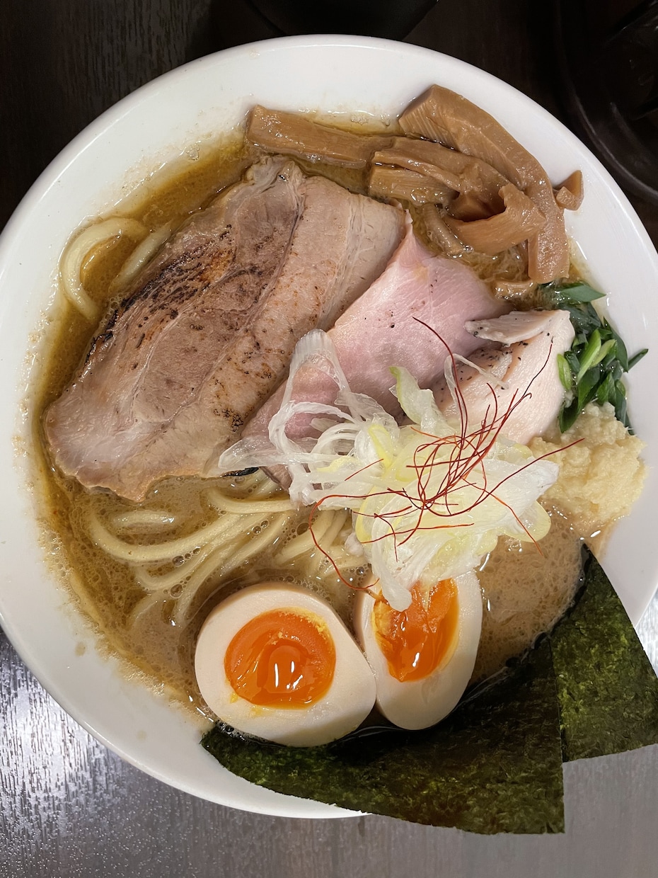 愚痴や相談、恋愛など僕で良ければお話し聞きます 元ホスト、ボイトレ経験した僕が必ずポジティブにしてみせます！ イメージ2