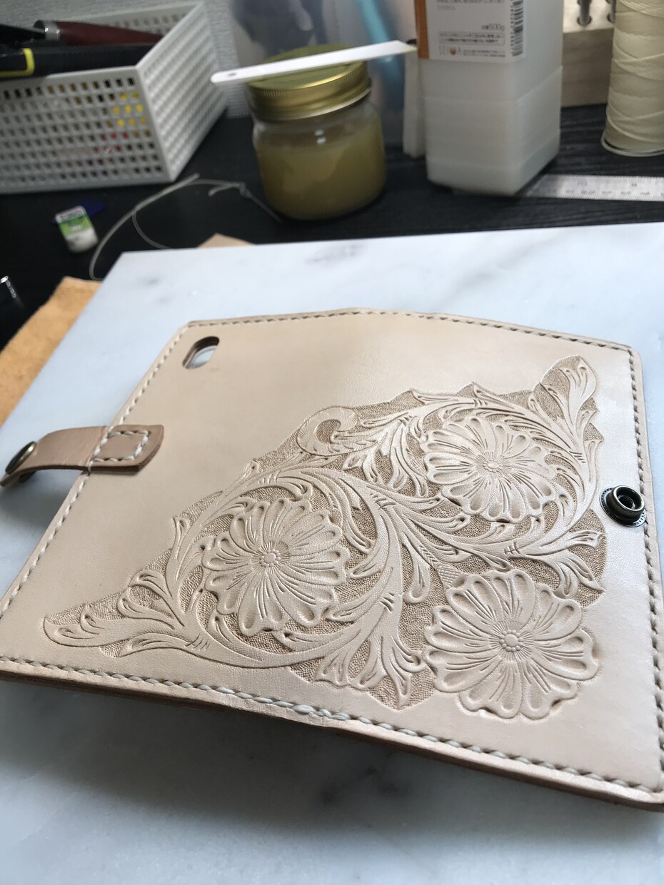 ハンドメイドによるスマートフォンケースを作成します ハンドメイド手帳型 ケータイケース イメージ3