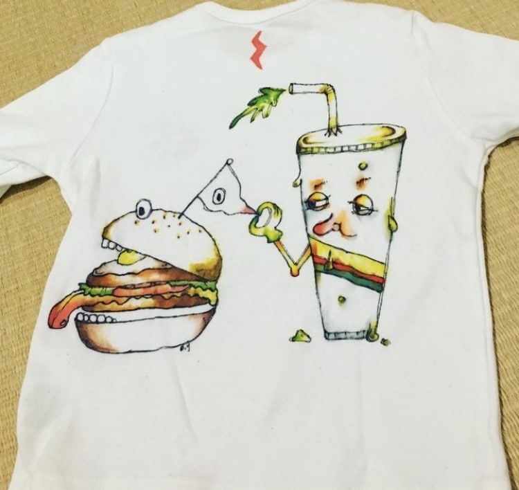 オリジナルの絵を制作します 個性的アートをインテリアに。Tシャツ等へのペイントも可能です イメージ6