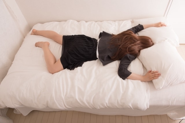 定時で職場を後に出来るようになるレポートを送ります 残業だらけで体も心もクタクタの20～30代平社員女性へ イメージ1
