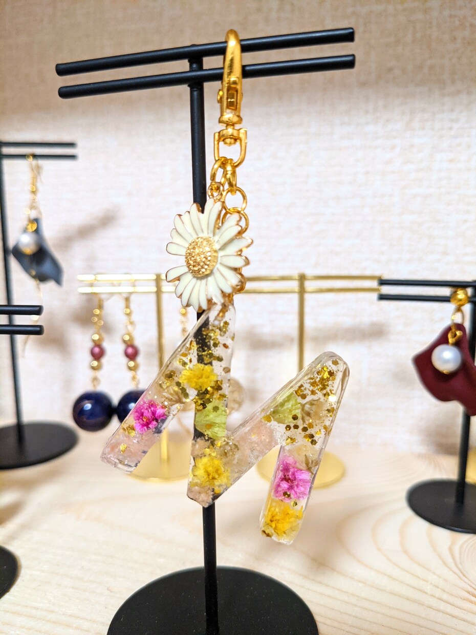 オーダーメイドでレジンキーホルダー、ピアス作ります オーダーメイドだからこそ誰とも被らない！ イメージ4