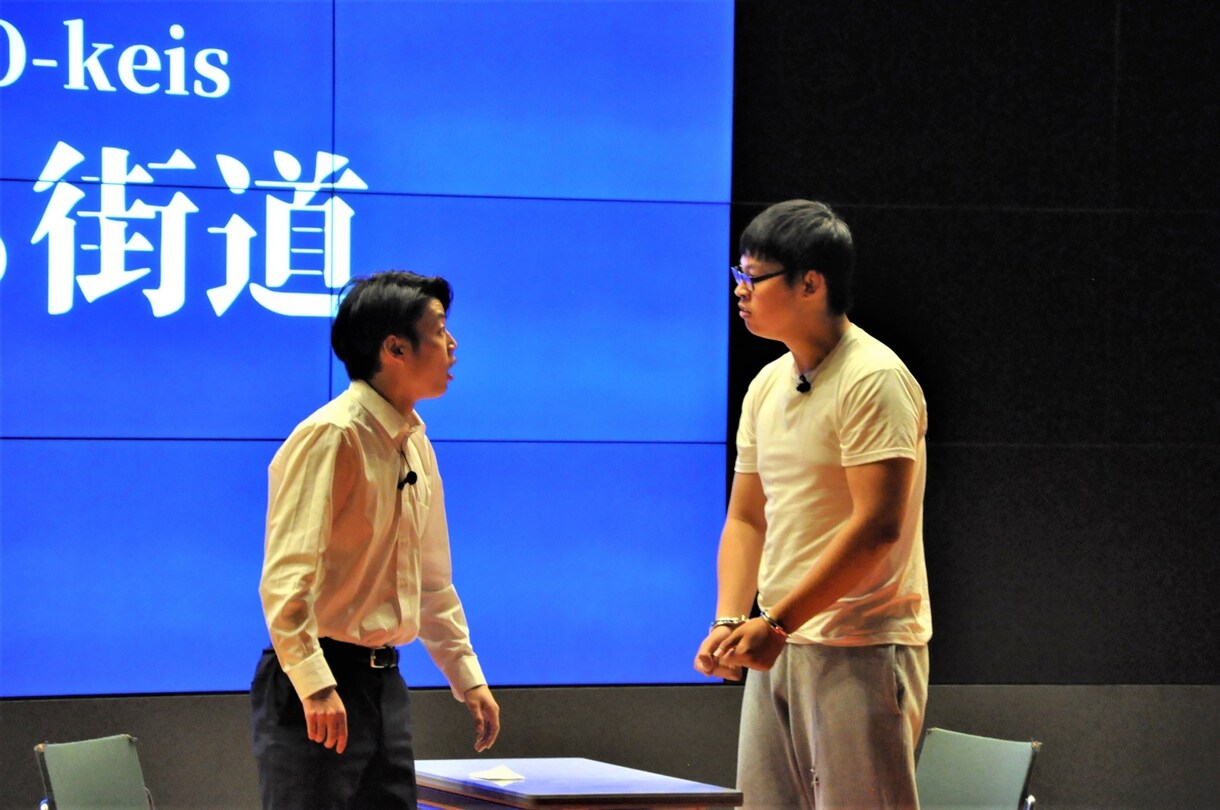 現役慶應生芸人がお笑いの作り方・見方を教えます お笑いはもっと面白くなる。お笑いファンの、一歩先へ。 イメージ1