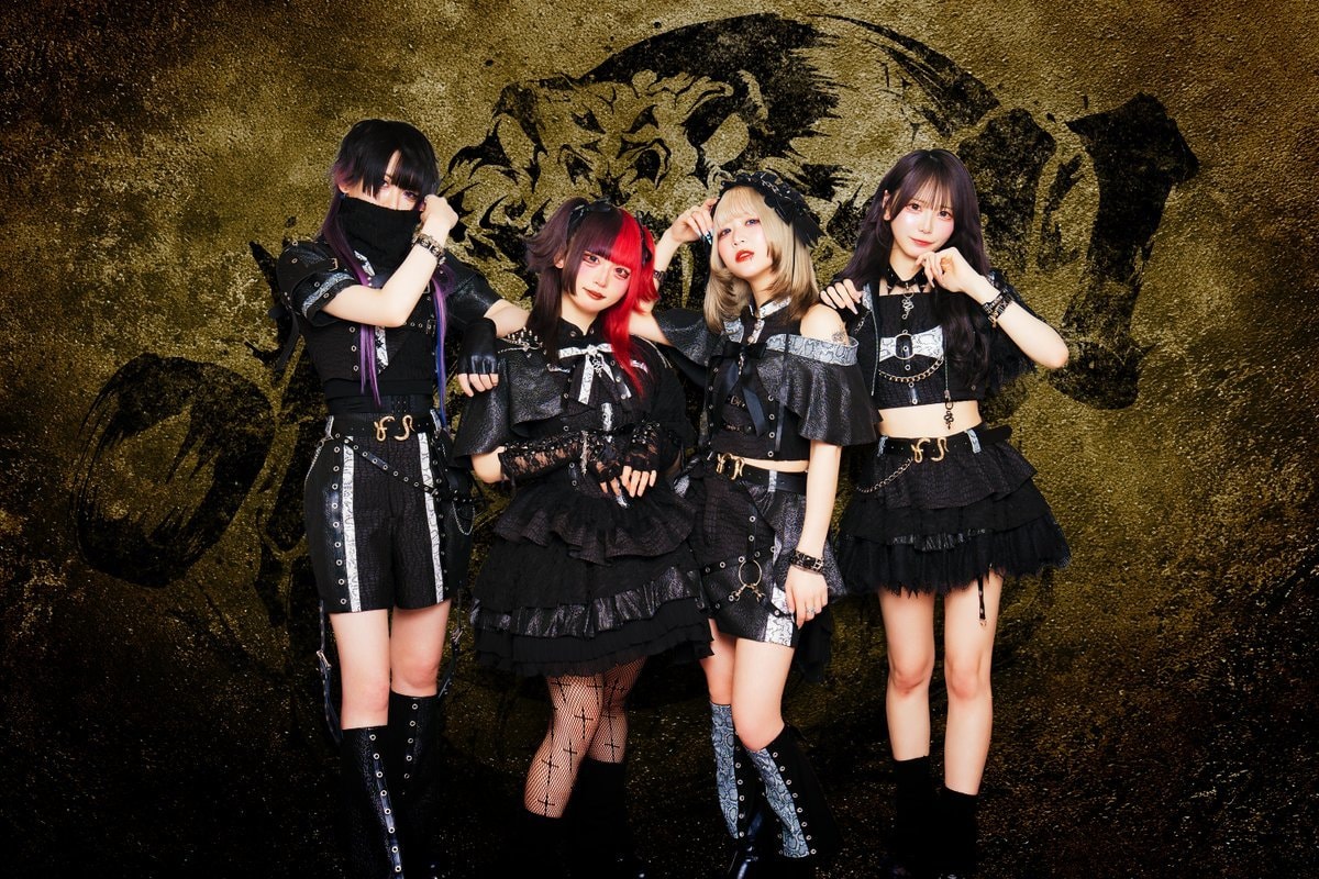 アイドル、コンカフェ様などへ衣装を製作致します 衣装デザイナーが1着1着衣装を製作致します。 イメージ9