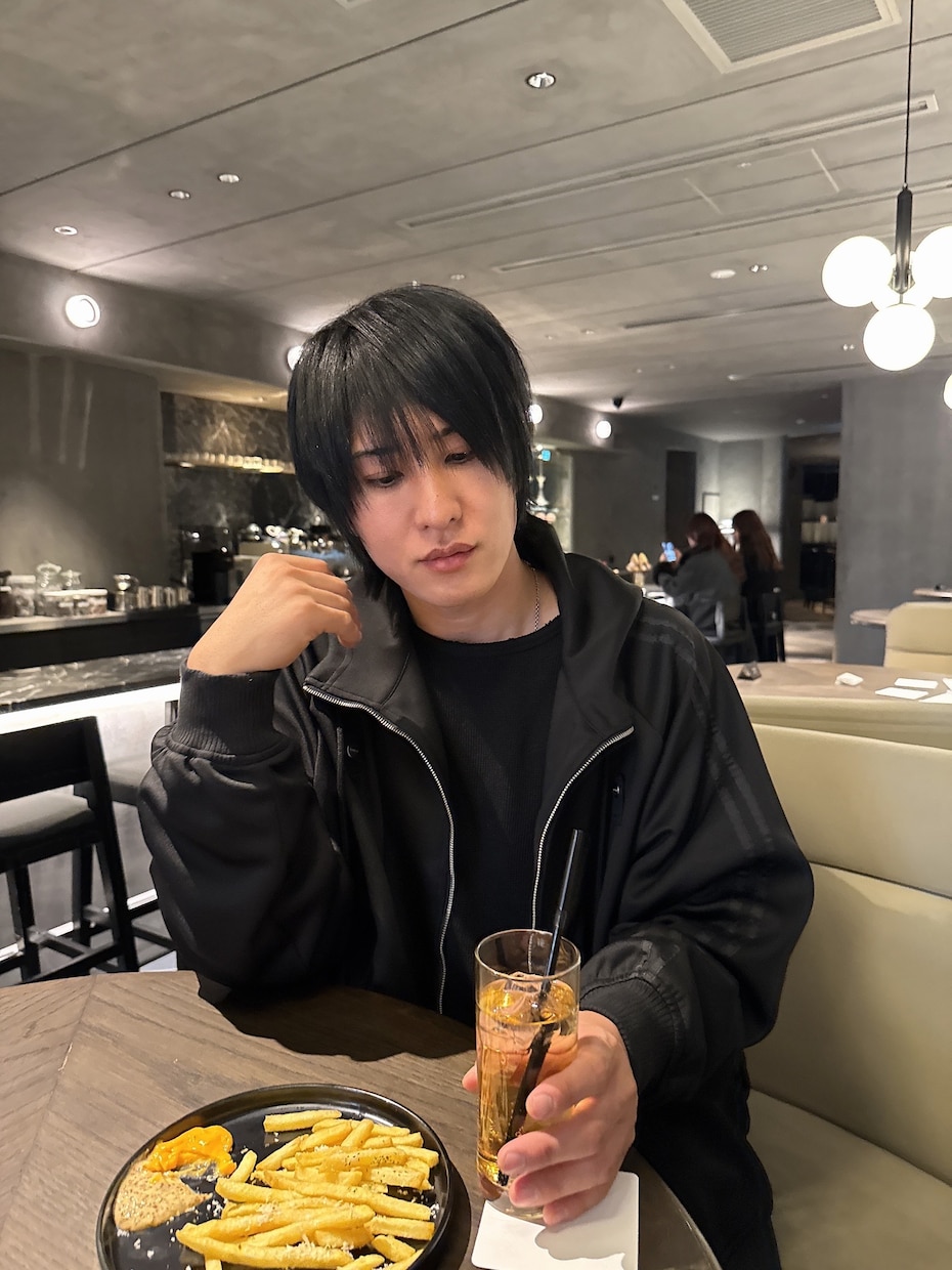 プロの現役バイオリニストがタロット占いを行います 心の不純物を取り除きあなたの心の本音の部分にアクセスします。 イメージ1