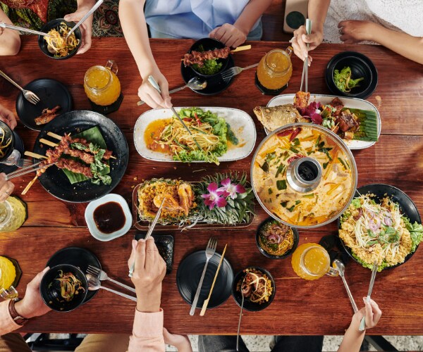 会食恐怖症【当事者の私が】寄り添い相談にのります 誰かと一緒に食べるご飯が怖くて不安なあなたへ☘️ イメージ3