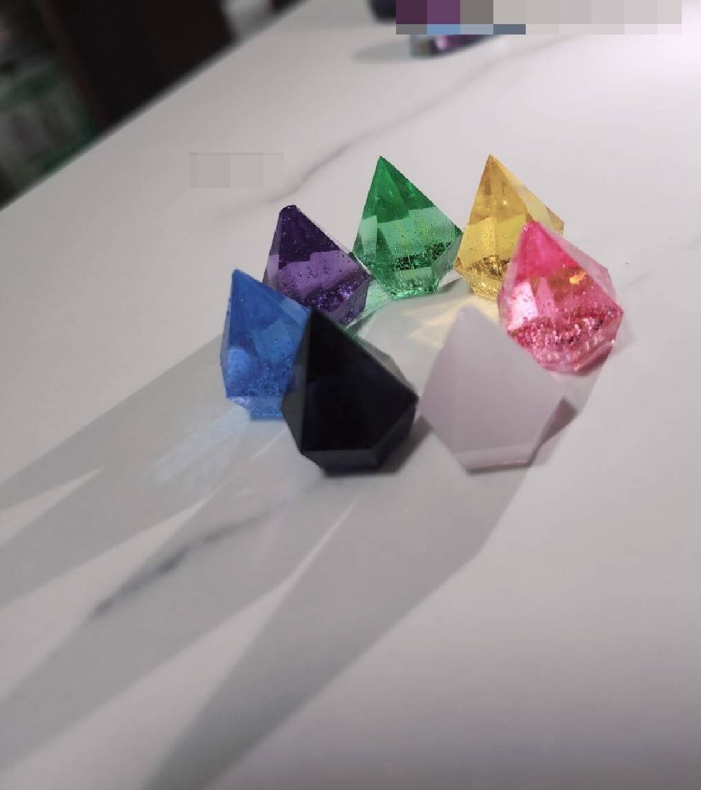 ハンドメイドアクセサリー、キーホルダー作ります 神秘的なハンドメイド作品で癒されませんか？？ イメージ4