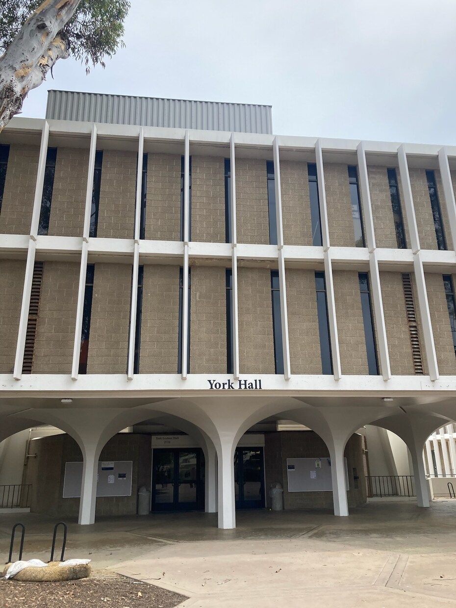 アメリカ大学正規留学の方法を教えます 息子がカリフォルニア大学に留学中。 イメージ1