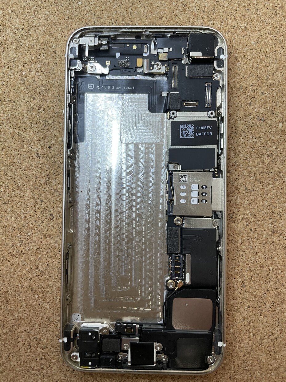iphone5〜8+画面修理、電池交換致します 画面割れ、電池切れで使えなくなったiphone修理致します イメージ1