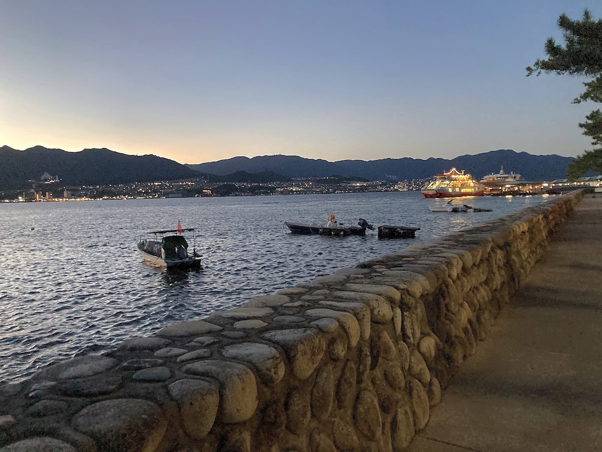 広島県の風景写真が欲しい方を募集してます 尾道市と宮島の写真です。編集して使ってもらっても構いません。 イメージ2