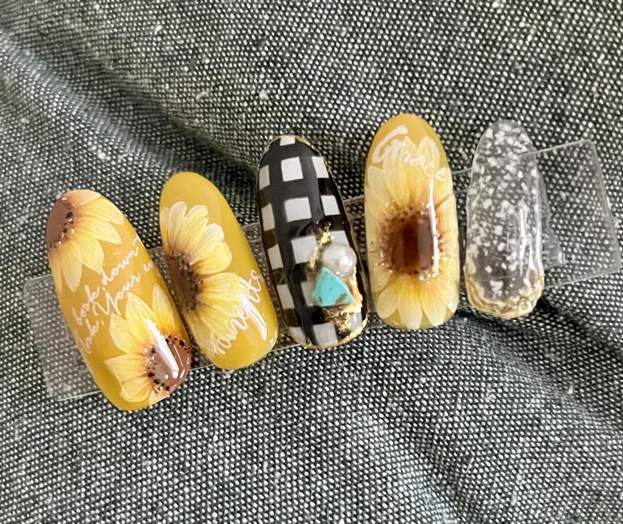 ご希望に沿ったネイルチップをお作りします 普段使いはもちろん、特別な日のオシャレをお手伝い イメージ10