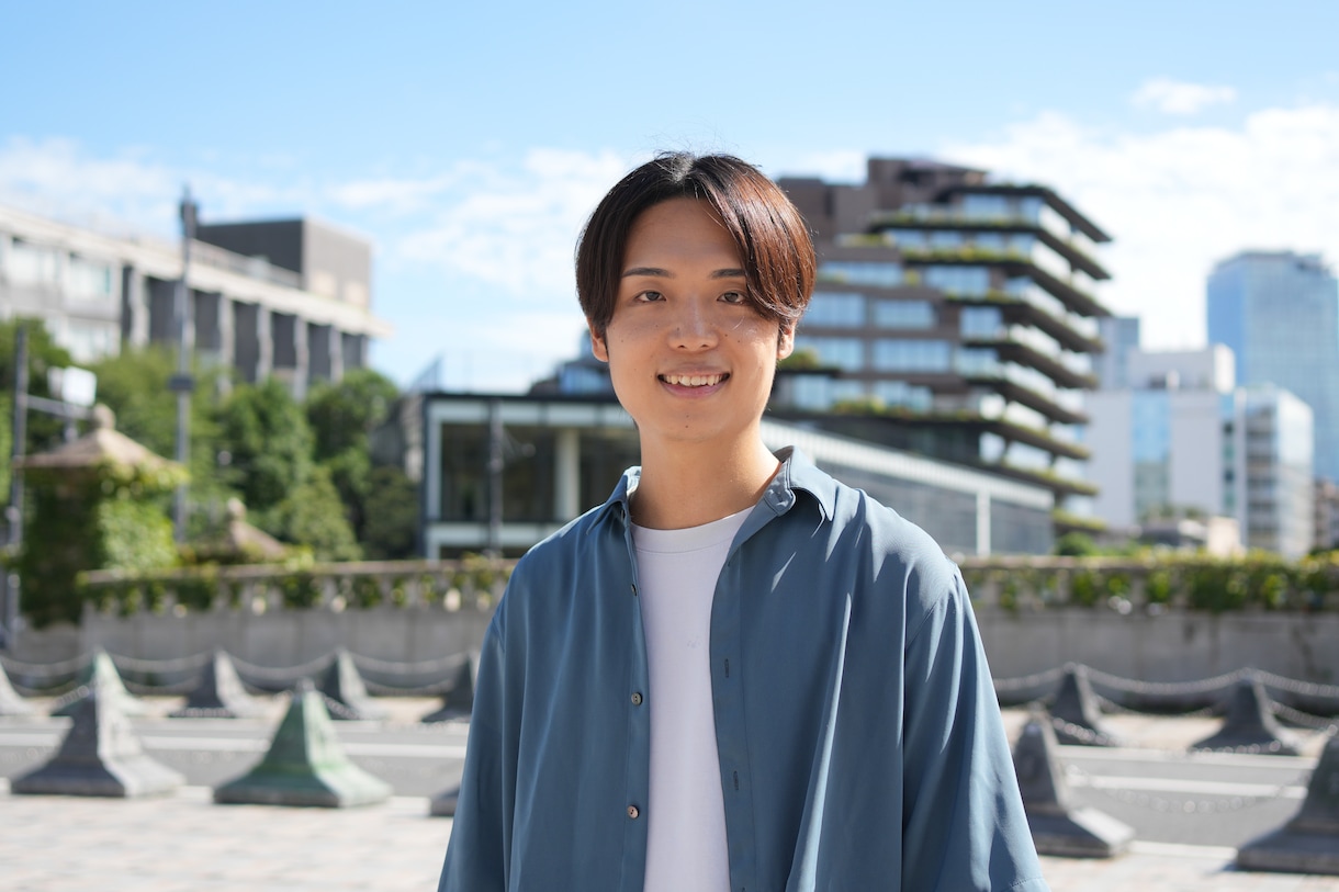 緊張ゼロ！女性目線で魅力を引出す自然な写真取ります カフェでお茶するだけ。キメ顔不要で「大人の余裕」を撮影します イメージ1