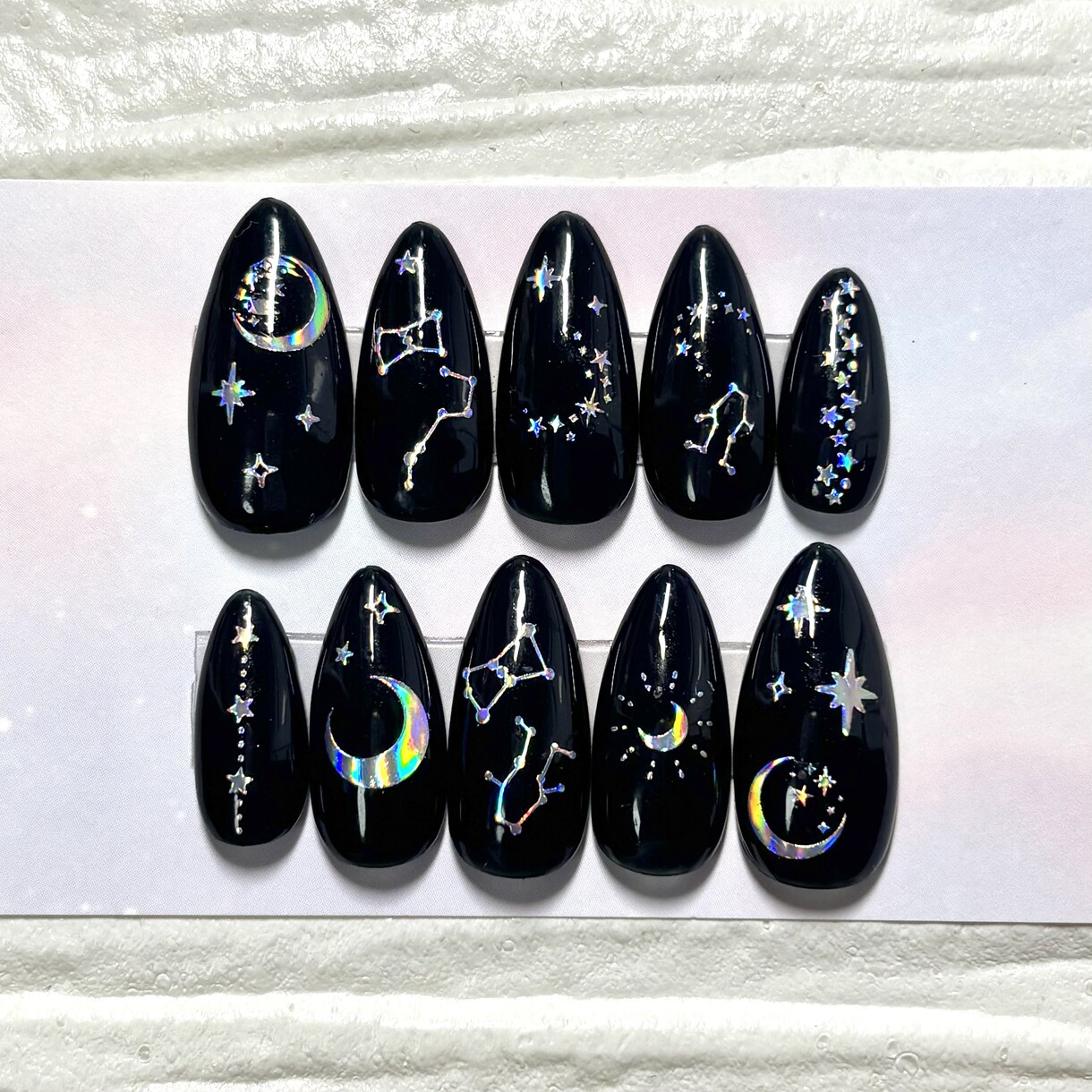 ネイルチップ販売してます 爪をかわいくしませんか？手軽につけられるのでおすすめです！ イメージ1