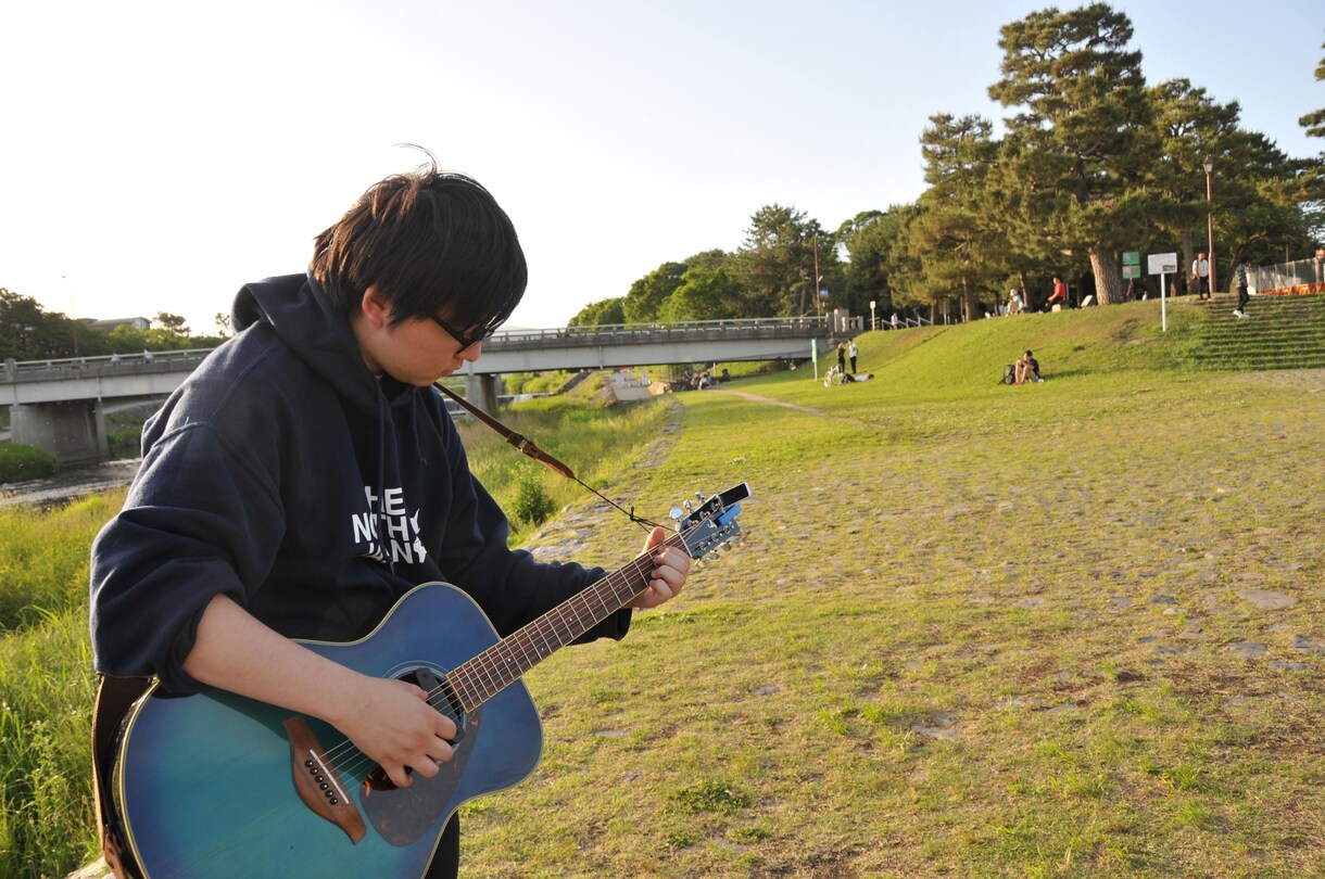 持ち曲300曲以上のSSWが作曲します 最短即日！あなたの想いを歌にします イメージ1