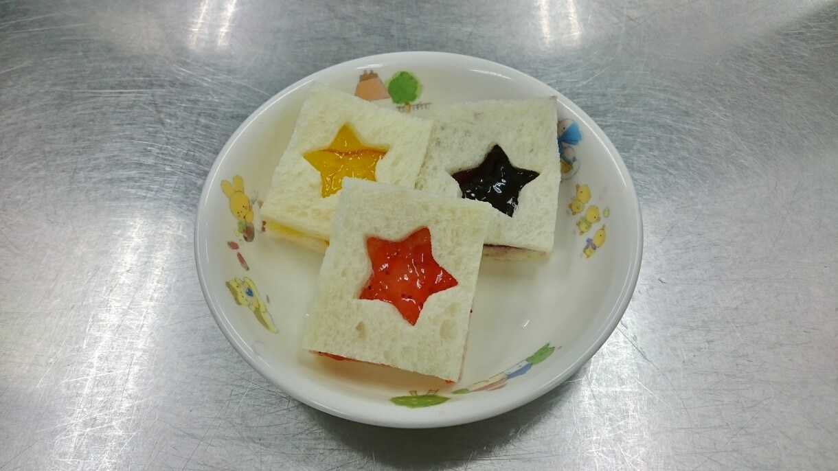 月齢に合わせた離乳食・幼児食メニューを考えます 好き嫌いをなくし食べることが楽しくなるメニューをつくります！ イメージ2