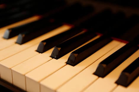 弾きたい曲、楽譜にしたい曲を耳コピします 好きなあの曲を自分でも演奏できるようになりたいあなたへ イメージ1