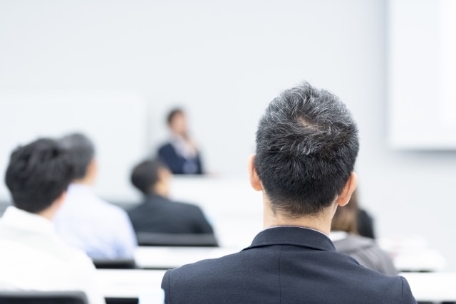 就職の面接の対応について一緒に考えます １次面接で落とされてしまう人、原因を知りましょう イメージ1